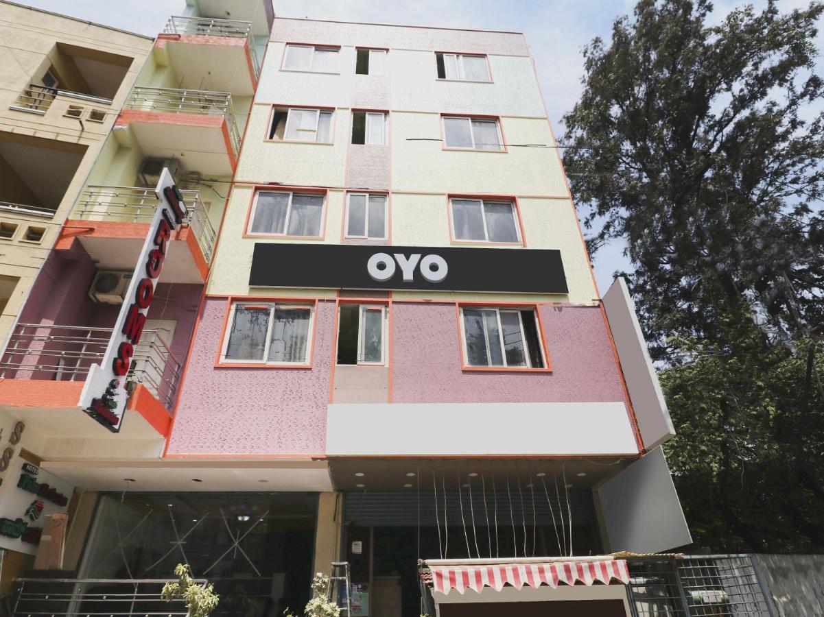 OYO 2318 Hotel Tiara Bangalore Esterno foto